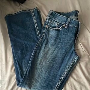 Low-Waisted Blue Jeans – W31 L34